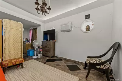 93-10 92nd Street, Woodhaven, NY 11421 - Photo 8