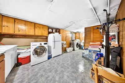 42 Edna Drive, Syosset, NY 11791 - Photo 8