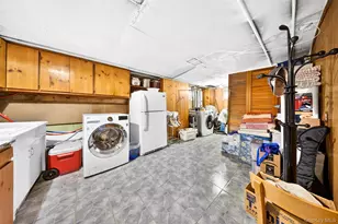 42 Edna Dr, Syosset, NY 11791 - Photo 8