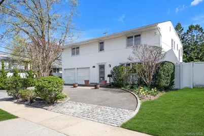 713 Hungry Harbor Road, Woodmere, NY 11581 - Photo 24