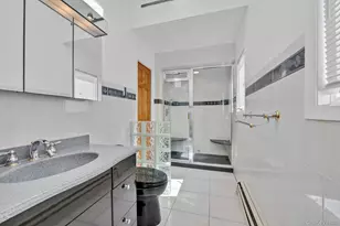 713 Hungry Harbor Rd, Woodmere, NY 11581 - Photo 14