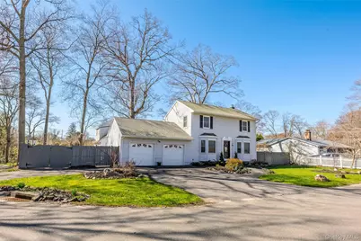 58 Freya Road, Rocky Point, NY 11778 - Photo 4