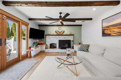 31 Meroke Trail, Port Jefferson, NY 11777 - Photo 6