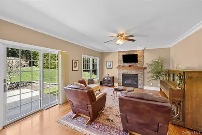 45 Cannon Court, Huntington, NY 11743 - Photo 14