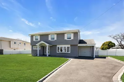 258 E 5th Street, Deer Park, NY 11729 - Photo 4