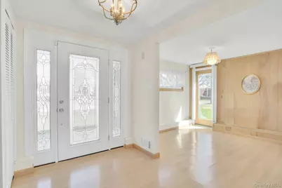 258 E 5th Street, Deer Park, NY 11729 - Photo 8