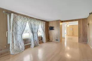 258 E 5th St, Deer Park, NY 11729 - Photo 10