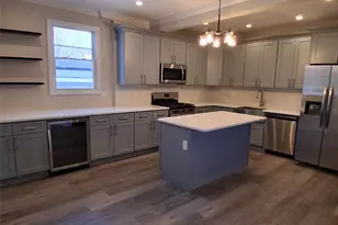 84 Holland Ave, Elmont, NY 11003 - Photo 4