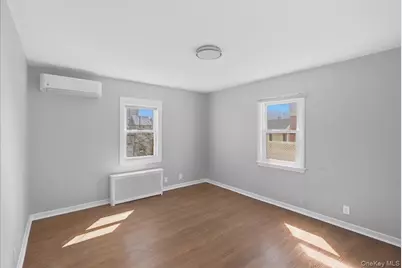 146 Caroline Avenue, Garden City South, NY 11530 - Photo 12