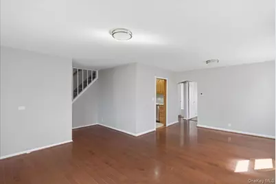 146 Caroline Avenue, Garden City South, NY 11530 - Photo 6