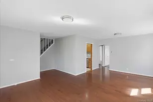 146 Caroline Ave, Garden City South, NY 11530 - Photo 6