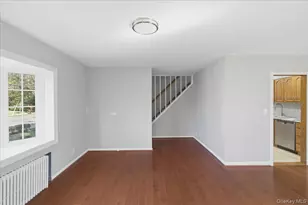 146 Caroline Ave, Garden City South, NY 11530 - Photo 4