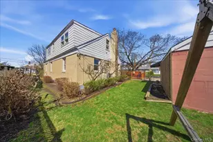 146 Caroline Ave, Garden City South, NY 11530 - Photo 26