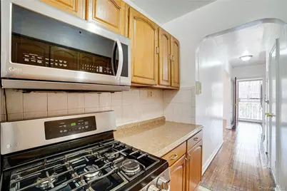 993 Duncan Street, Bronx, NY 10469 - Photo 12