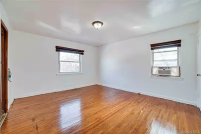 993 Duncan Street, Bronx, NY 10469 - Photo 12