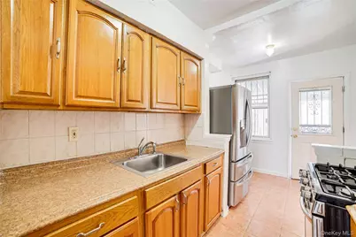 993 Duncan Street, Bronx, NY 10469 - Photo 18