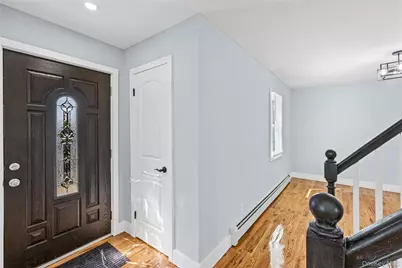 266 Covert Street, Westbury, NY 11590 - Photo 4