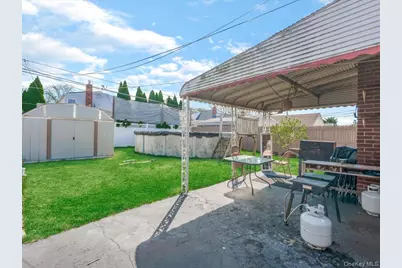 8135 257th Street, Floral Park, NY 11004 - Photo 20
