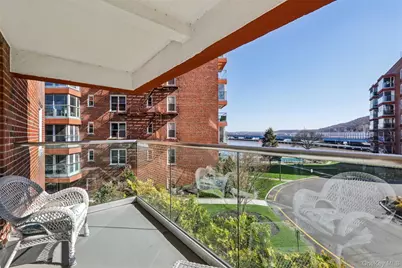 2 Salisbury Point #1E, Nyack, NY 10960 - Photo 4