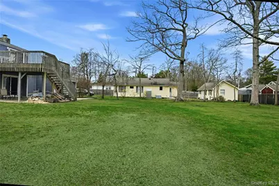 177 Pine Neck Avenue, Patchogue, NY 11772 - Photo 16