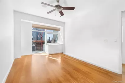 2415 Queens Plaza N #7A, Long Island City, NY 11101 - Photo 8