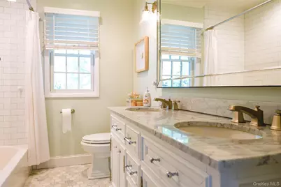 9 Columbus Drive, Huntington Station, NY 11746 - Photo 12