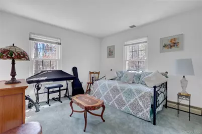 1369 Sycamore Avenue, Bohemia, NY 11716 - Photo 20