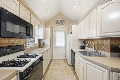 112 Judith Lane, Valley Stream, NY 11580 - Photo 16