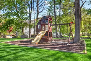 7 Bell Ct, Suffern, NY 10901 - Photo 40