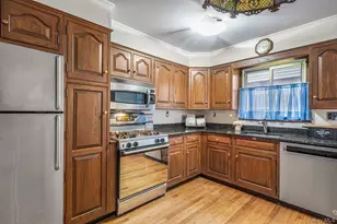 213-06 Richland Ave, Oakland Gardens, NY 11364 - Photo 16