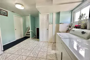592 Benton Rd, East Meadow, NY 11554 - Photo 16