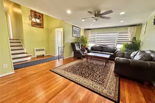592 Benton Rd, East Meadow, NY 11554 - Photo 6