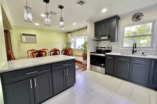 592 Benton Rd, East Meadow, NY 11554 - Photo 4