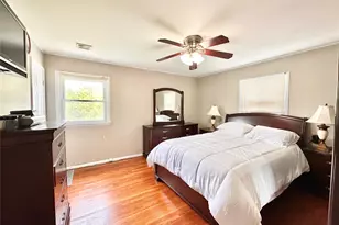 592 Benton Rd, East Meadow, NY 11554 - Photo 8