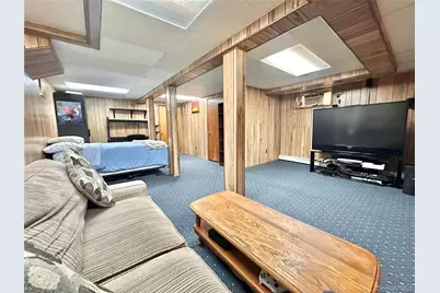 592 Benton Road, East Meadow, NY 11554 - Photo 18