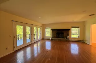 95 Lexington Dr, Newburgh, NY 12550 - Photo 22