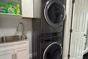 165 Lynbrook Dr, Mastic Beach, NY 11951 - Photo 12