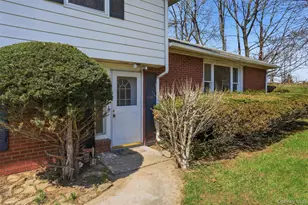 26 Lauretta Dr, Highland, NY 12528 - Photo 4