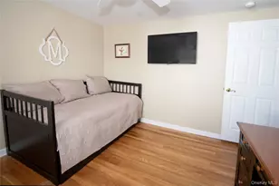 81 Chestnut Ave, Floral Park, NY 11001 - Photo 12