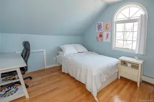 81 Chestnut Ave, Floral Park, NY 11001 - Photo 14