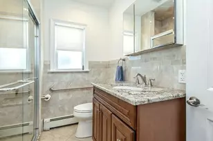 1 Roosevelt St, Glen Cove, NY 11542 - Photo 12