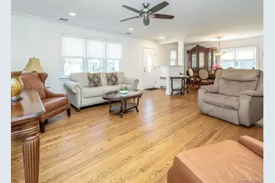 1 Roosevelt Street, Glen Cove, NY 11542 - Photo 2