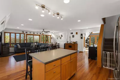 180 E Railroad Avenue, West Haverstraw, NY 10993 - Photo 12