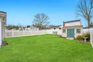 67 College Rd, Selden, NY 11784 - Photo 8