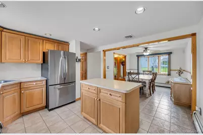 67 College Road, Selden, NY 11784 - Photo 22