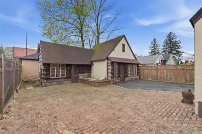25 Iris Avenue, Floral Park, NY 11001 - Photo 20