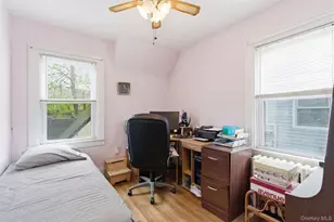25 Iris Ave, Floral Park, NY 11001 - Photo 14