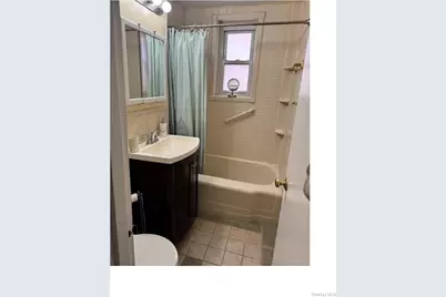 100 Brooklyn Avenue #3L, Freeport, NY 11520 - Photo 12