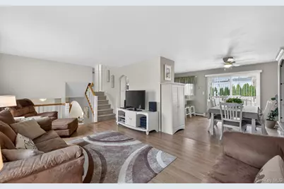 92 Nimbus Road, Holbrook, NY 11741 - Photo 2
