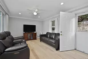 14 Emerald Pl, Yonkers, NY 10703 - Photo 18